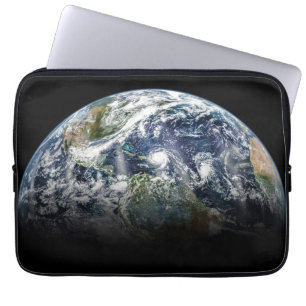 Funda Para Portátil Imagen Mosaica Del Planeta Tierra Con 3 Huracanes
