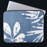Funda Para Portátil Impresiones del índigo tropical - Verdor tropical<br><div class="desc">Impresiones de índigo tropical III por June Erica Vess. La vegetación tropical con un fondo de color índigo</div>