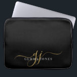 Funda Para Portátil Iniciales de monograma con guión dorado negro Mini<br><div class="desc">Un moderno monograma negro dorado de moda sobre negro,  con un guión dramático inicial con chispas y tu nombre completo en un moderno serif.</div>