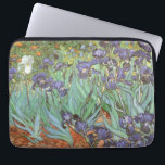 Funda Para Portátil Irises de Vincent van Gogh<br><div class="desc">Irises (1889) de Van Gogh es una pintura vintage post impresionsionismo de arte fino de naturaleza floral. Un grupo de iris morados con barba y una sola flor blanca de iris que crece en un jardín. Fue una de sus primeras pinturas cuando estuvo en el asilo en Saint-Remy-de-Provence. En 1987...</div>