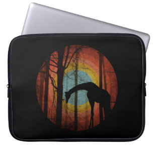FUNDA PARA PORTÁTIL JIRAFA EN EL BOSQUE FORESTAL