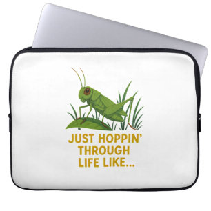Funda Para Portátil "Just Hoppin’ Grasshopper Art"