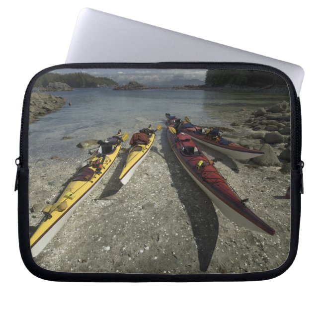 Funda Para Portátil Kayaks en la isla de Dicebox, grupo de islas Broke (Frente)