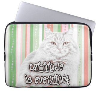 Funda Para Portátil La actitud felina lo es todo — lleva tu confianza 
