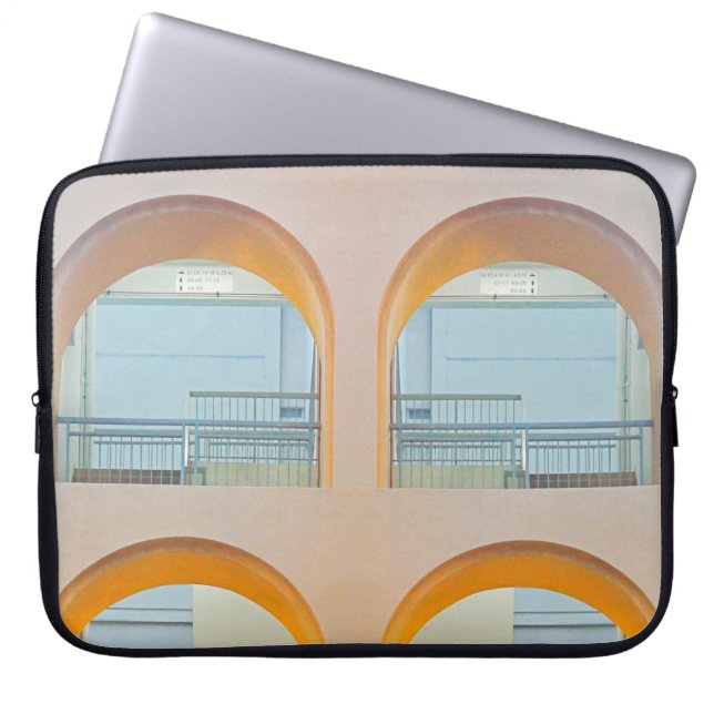 FUNDA PARA PORTÁTIL LA PUERTA (Frente)