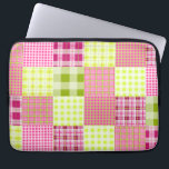 Funda Para Portátil La tela escocesa de Madras inspiró el bolso de la<br><div class="desc">Un bolso de la electrónica que ofrecía un remiendo de la tela escocesa de Madras inspiró diseño.</div>