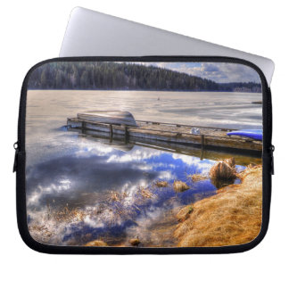 Funda Para Portátil Lago invernal y paisaje natural de Kayak