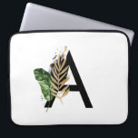 Funda Para Portátil Leaves tropicales Letra falsa Relieve metalizado d<br><div class="desc">Leaves tropicales Letra falsa Relieve metalizado dorado A funda de portátil monograma | Manga Boho monograma con hojas tropicales acuarelas con acento falso de Relieve metalizado dorado. Esta manga tropical para ordenador portátil es perfecta para el verano. Este diseño está disponible en otros artículos.</div>