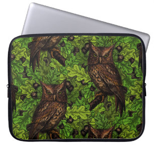 Funda Para Portátil Lechuzas en el roble, verdes y marrones
