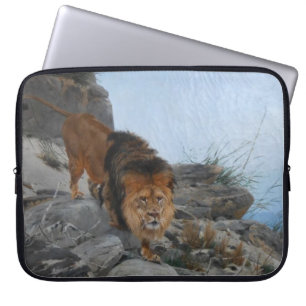 Funda Para Portátil León en las montañas (por Richard Friese)