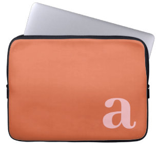 Funda Para Portátil Letra Monograma Rosa y Rojo Minimalista