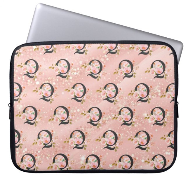 Funda Para Portátil Letra Q (Frente)