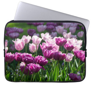 Funda Para Portátil Lílago brillante y tulipanes rosados en un día sol