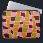 Funda Para Portátil Líneas onduladas abstractas personalizadas de Retr<br><div class="desc">Estilo de boho retro 70 personalizado líneas onduladas abstractas con manga de portátil en verde,  rosa y marrón.</div>