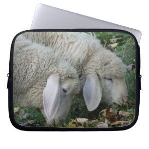 Funda Para Portátil Lop-Eared Sheep Grazing Laptop Sleeve