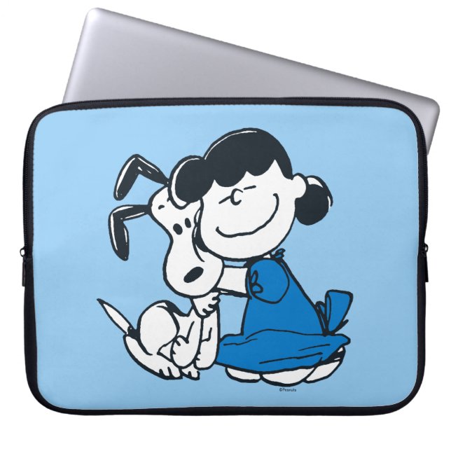 Funda Para Portátil Lucy Hugging Snoopy (Frente)