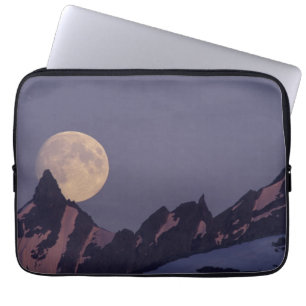 Funda Para Portátil Luna Llena se Eleva Montañas Chugach Alaska