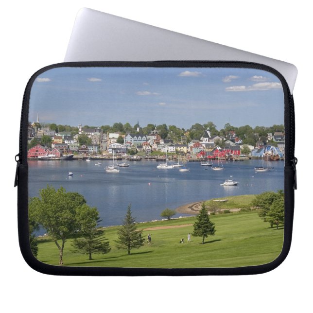 Funda Para Portátil Lunenberg, Nueva Escocia, Canadá. (Frente)
