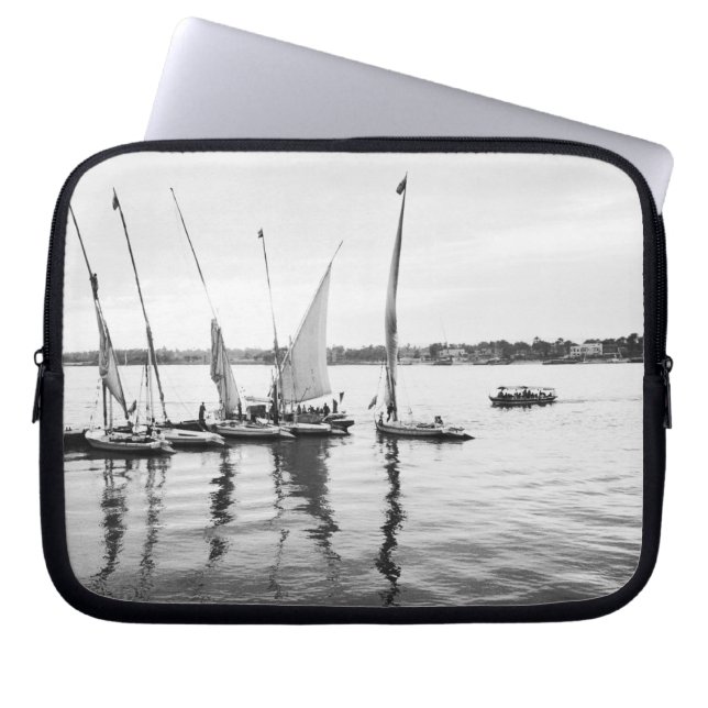 Funda Para Portátil Luxor Egipto, Feluccas en el Nilo (Frente)