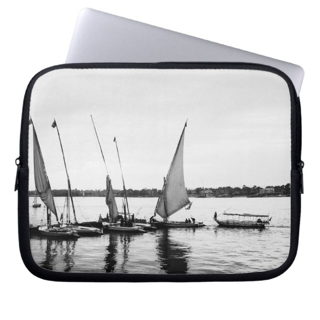Funda Para Portátil Luxor Egipto, Feluccas en el Nilo 2 (Frente)