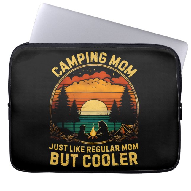 Funda Para Portátil Mamá Camping Igual que una Mamá Regular (Frente)