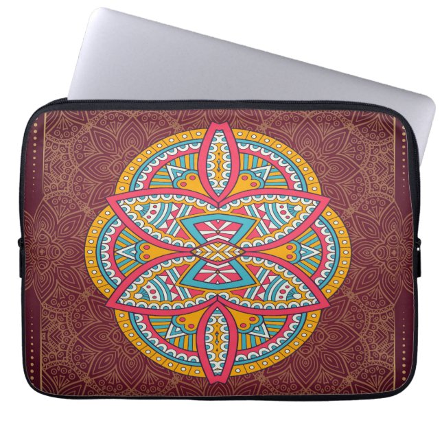 Funda Para Portátil Mandalas sobre el diseño de repetición de Maroon (Frente)