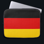 Funda Para Portátil Manga de portátil de bandera alemana<br><div class="desc">Añada un toque de orgullo alemán a sus accesorios de tecnología con nuestra exclusiva funda de portátil con la bandera de Alemania! Diseñado con meticulosa atención a los detalles, esta funda para portátil es más que un simple elemento protector; es una celebración del legado de Alemania y el orgullo cultural....</div>