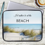 Funda Para Portátil Manga de portátiles de las dunas de la playa de ve<br><div class="desc">Manga portátil con una imagen de dunas que dan a una playa y al océano en un tranquilo día soleado.</div>