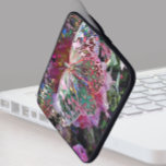 Funda Para Portátil Mariposa Amanecer<br><div class="desc">Arte de fantasía digital original. Mariposa rosa levantándose como un nuevo amanecer. Funda para portátiles Neoprene de 20 cm. Ver otros tamaños .***Rising Dawn fue seleccionado para la 10ª Exhibición Anual de Arte Juried Digital de Collage y Mixed Media International.2007</div>