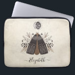 Funda Para Portátil Mariposa elegante monograma vintage<br><div class="desc">Una funda de portátil mística vintage bohemia. Una hermosa polilla celeste con follaje en tonos tierra. Personalízalo con tu nombre en la parte delantera de la cubierta del portátil. Diseñado para ti por Blackberry Boulevard. Otros diseños de Modos Místicos disponibles en la tienda.</div>