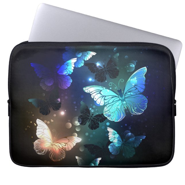 Funda Para Portátil Mariposa nocturna fluida (Frente)