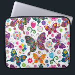 Funda Para Portátil Mariposas y flores retro<br><div class="desc">Patrón de flores y mariposas retro coloridas de Guay</div>