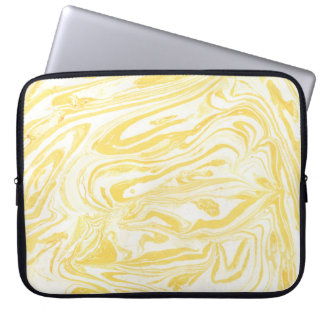 Funda Para Portátil Mármol amarillo elegante: Textura de mano
