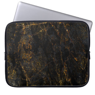 Funda Para Portátil Mármol negro, venas doradas, textura.