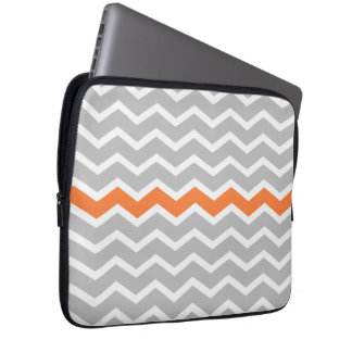 Funda Para Portátil Mediados de siglo Chevron gris moderno con el