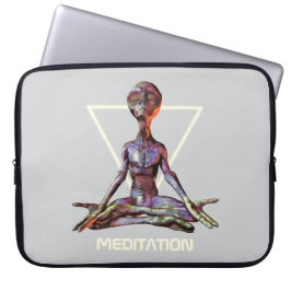 Funda Para Portátil Meditación. Extranjero en posición tranquila