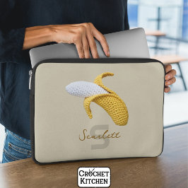 Funda Para Portátil Mínimo Monograma moderno Nombre Crochet Banana