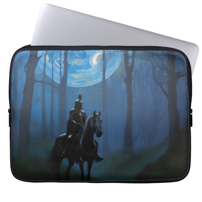 Funda Para Portátil Misterioso caballero negro en la selva lunar (Frente)