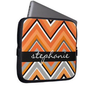 Funda Para Portátil Moda Patrón Chevron Naranja gris negro con nombre