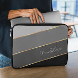 Funda Para Portátil Moda personalizado Arte de banda gris oscuro medio<br><div class="desc">Mantén tu nuevo dispositivo electrónico a salvo de las escorias y arañazos con este elegante protector contemporáneo negro, medio oscuro y gris claro resistente al agua, manga de neopreno resistente al agua con cremallera. Con espacio para personalizar con el nombre, el monograma o las iniciales de su elección. Hermosa, moderna...</div>