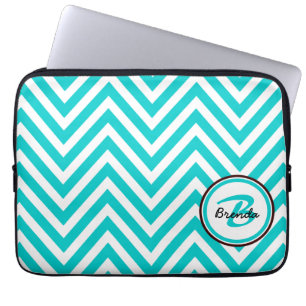 FUNDA PARA PORTÁTIL MODELO AZUL VERDE AZULADO CON MONOGRAMA DE CHEVRON