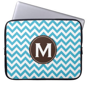 Funda Para Portátil Modelo blanco azul de Chevron del monograma de la