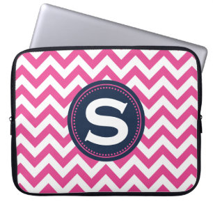 Funda Para Portátil Modelo blanco fucsia de Chevron del monograma