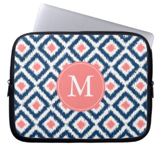 Funda Para Portátil Modelo coralino azul con monograma de Ikat del