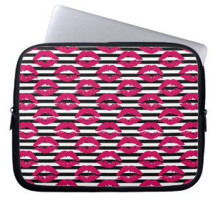 Funda Para Portátil Modelo rayado del beso B&W del lápiz labial