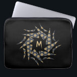Funda Para Portátil Moderno y elegante patrón de estrella monograma Pe<br><div class="desc">Moderno y elegante patrón de estrella Monograma Personaliza el portaequipajes Sleeve tiene un diseño moderno y único compuesto por triángulos y estrellas para disfrutar. Personalízalo.</div>