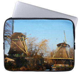 Funda Para Portátil Molens in Nederlands landschap.