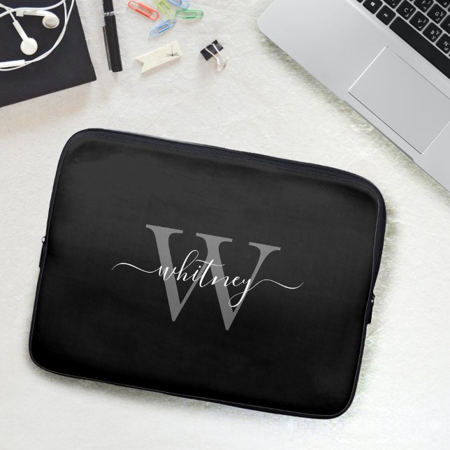 Funda Para Portátil Monograma blanco y negro simple e inicial (Subido por el creador)