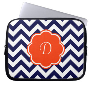 Funda Para Portátil Monograma de Chevron de los azules marinos