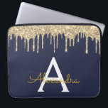Funda Para Portátil Monograma de espuma de Purpurina de oro azul de la<br><div class="desc">Faux azul marino y dorado con Purpurina elegante y moderno y Funda elegante monograma. Este funda se puede personalizar para incluir su nombre inicial y su nombre de pila.</div>